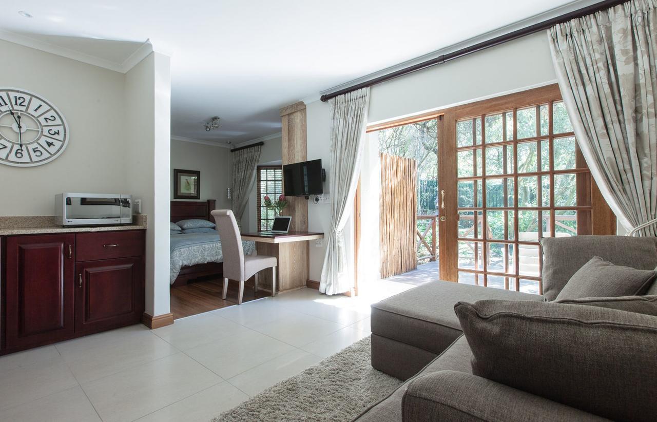 Lydall Wild Tranquil Garden Suites Johannesburg Bagian luar foto