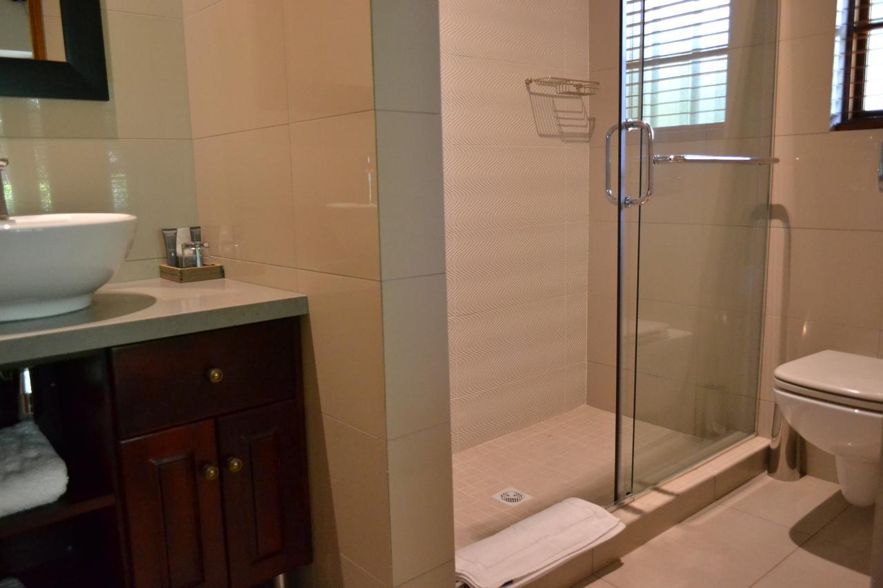 Lydall Wild Tranquil Garden Suites Johannesburg Bagian luar foto