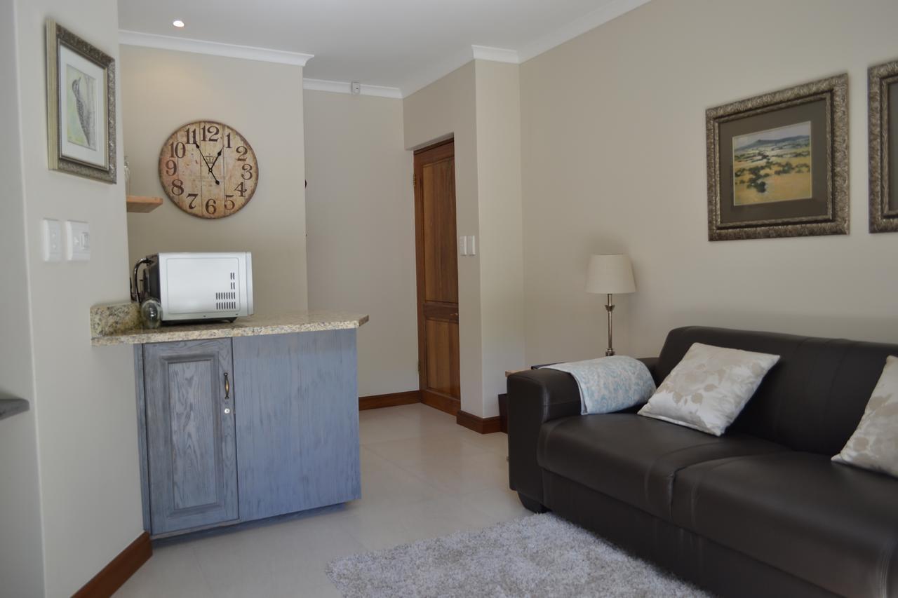 Lydall Wild Tranquil Garden Suites Johannesburg Bagian luar foto