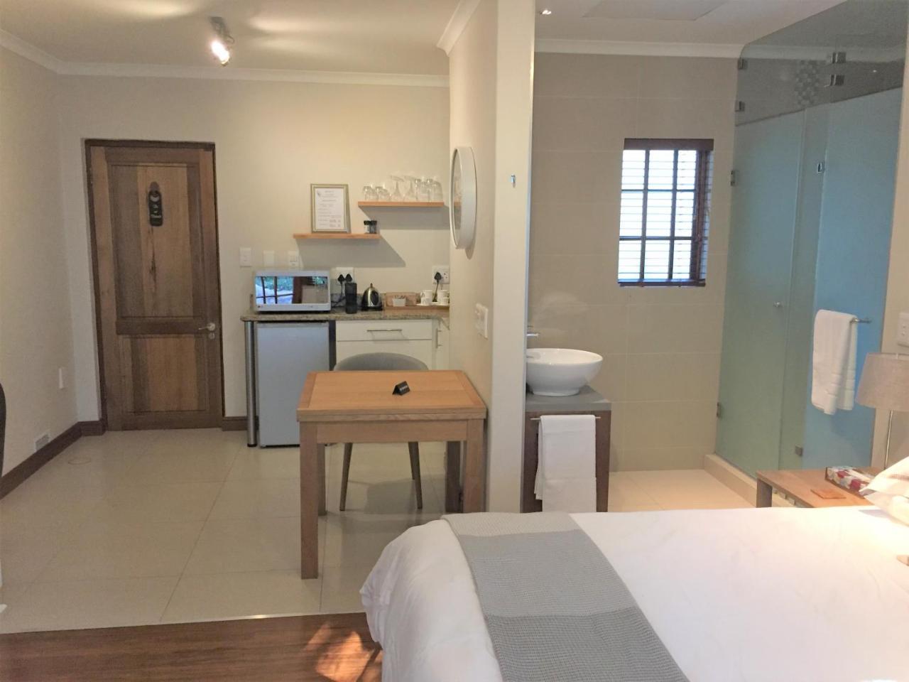 Lydall Wild Tranquil Garden Suites Johannesburg Bagian luar foto
